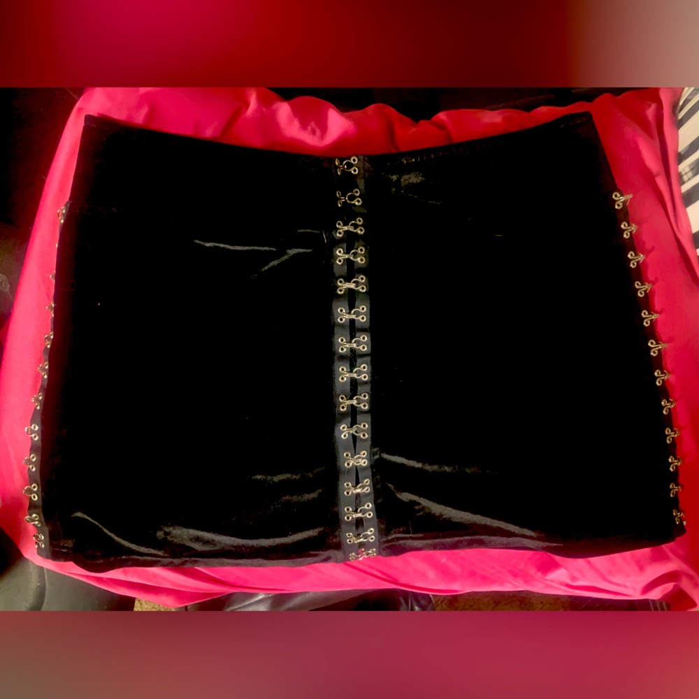 Vintage Serious black hook & eyelet mini skirt